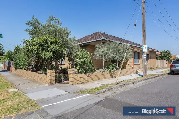 36 Gamon Street, Seddon VIC 3011