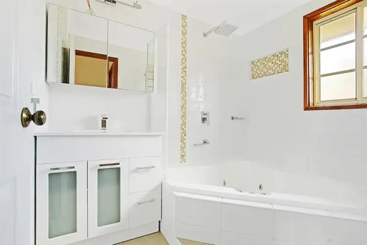 Fifth view of Homely house listing, 5 Cronulla Crescent, Woodbine NSW 2560
