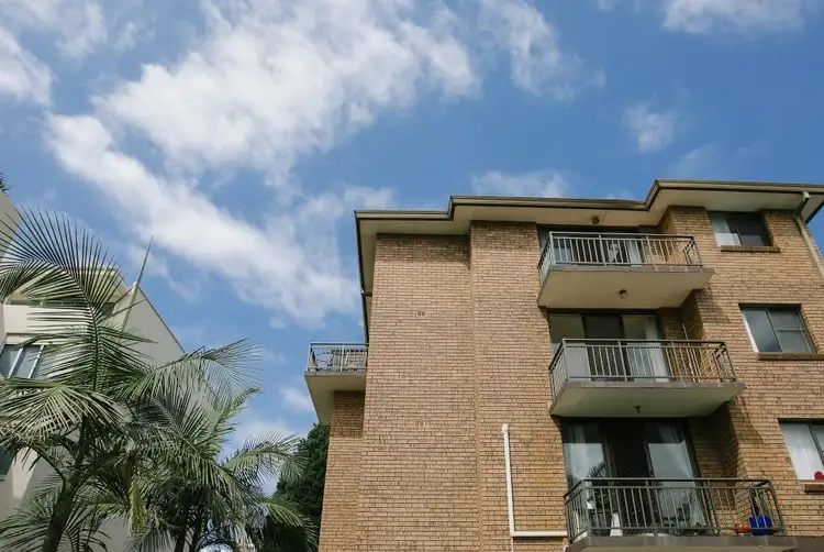 Main view of Homely unit listing, 5/16 Bourke Street, North Wollongong NSW 2500