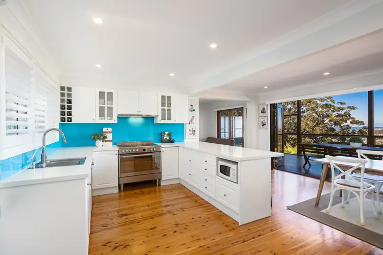 5 Palm Grove, Thirroul NSW 2515