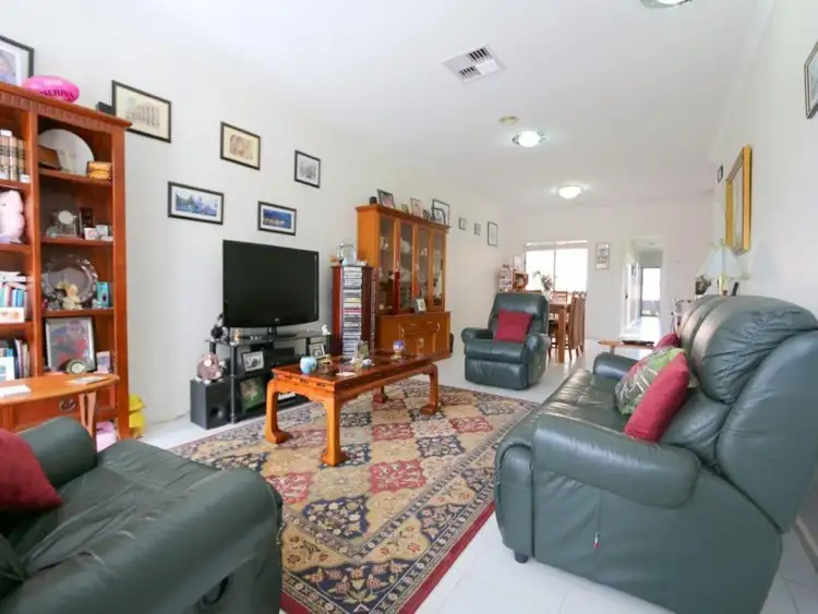 Second view of Homely unit listing, 2/7 Gascoyne Way, Truganina VIC 3029