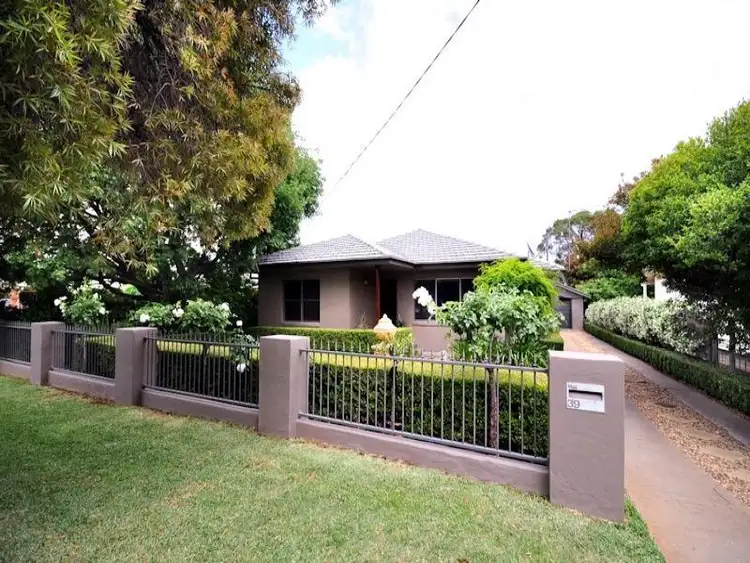 39 Crown Street, Dubbo NSW 2830