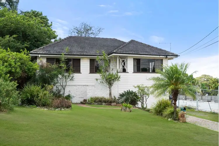 66 Brisbane Avenue, Camp Hill QLD 4152
