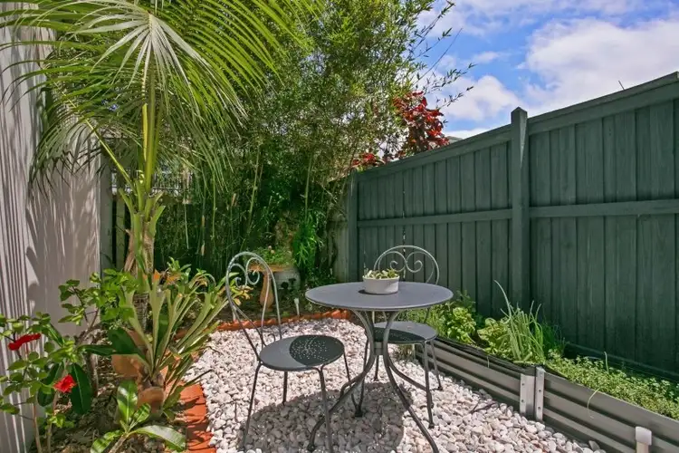Fourth view of Homely villa listing, 2/22 Arthur Street, Mermaid Beach QLD 4218