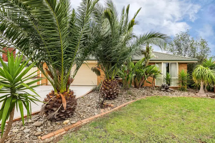 14 Paterson Court, Brookfield VIC 3338