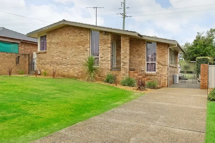16 Starr Close, Camden NSW 2570