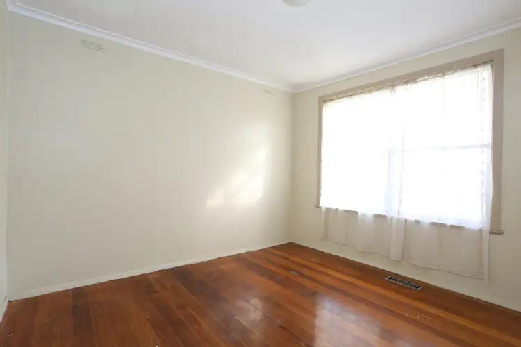 Fifth view of Homely house listing, 33 Hampden Street, Dallas VIC 3047
