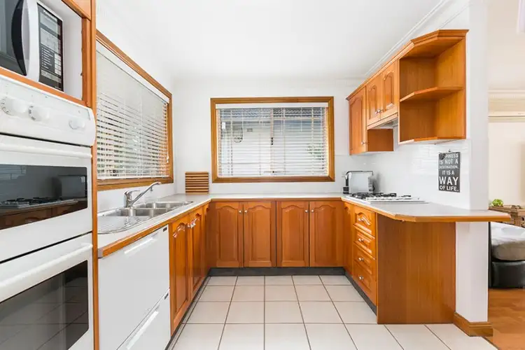 Fourth view of Homely townhouse listing, 2/32-36 Vista Street, Caringbah NSW 2229