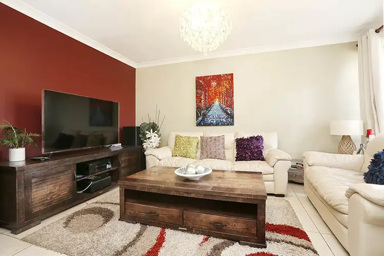 Second view of Homely house listing, 10 Bunroy Crescent, Horningsea Park NSW 2171