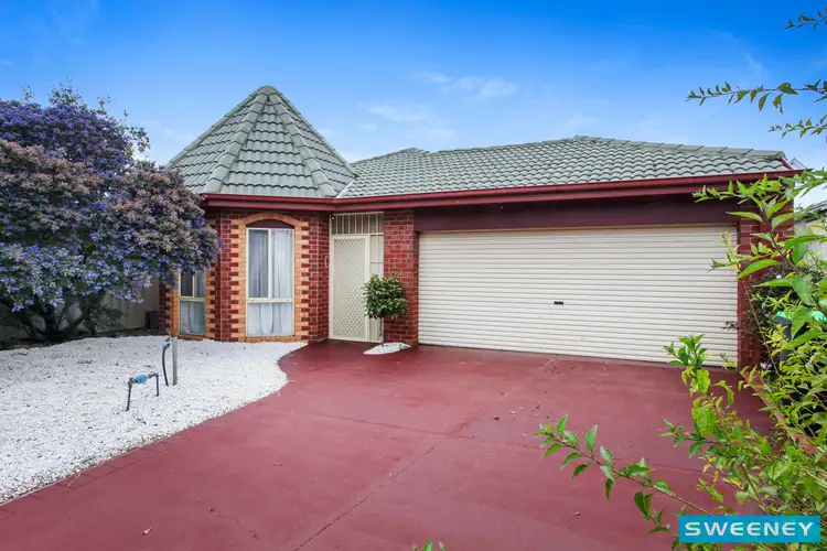 13 Emerald Court, Caroline Springs VIC 3023