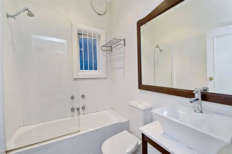Sixth view of Homely unit listing, 2/8 Edward Street, Bondi NSW 2026