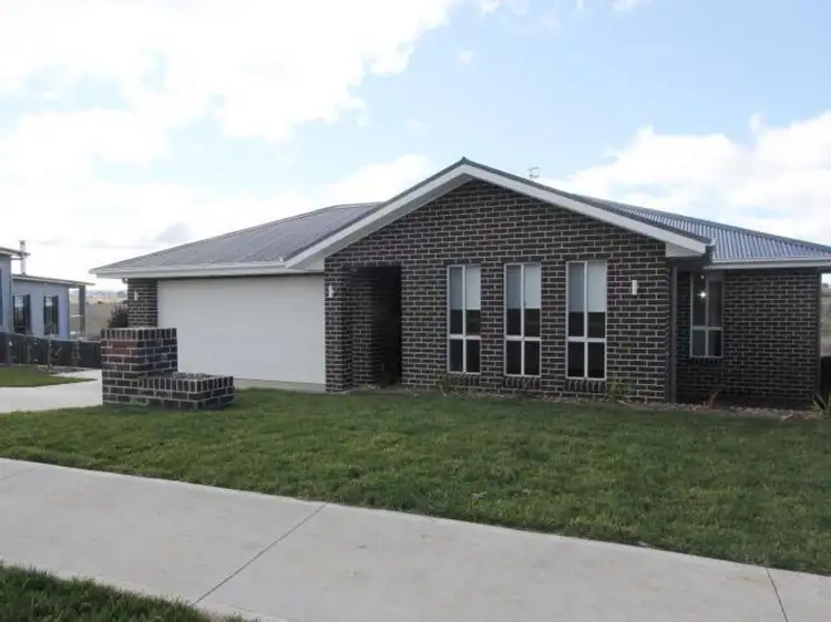 13 Redman Circuit, Goulburn NSW 2580