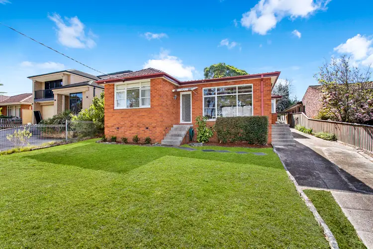 25 Denison Street, Hornsby NSW 2077