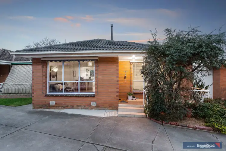 2/28 Ormond Road, West Footscray VIC 3012