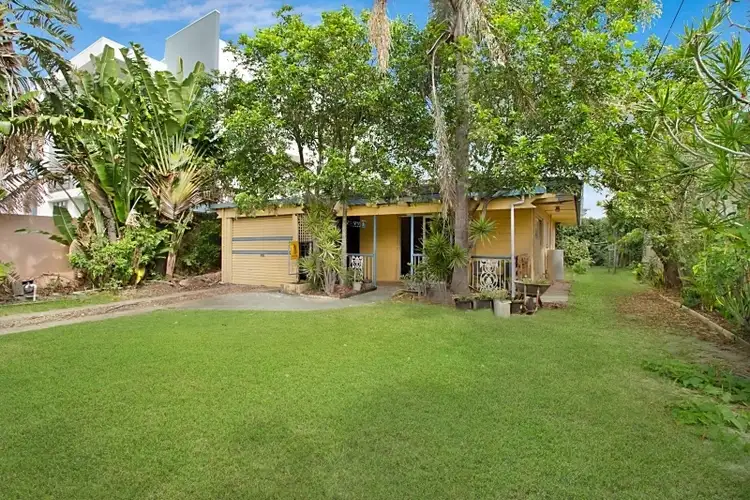 2260 Gold Coast Highway, Mermaid Beach QLD 4218