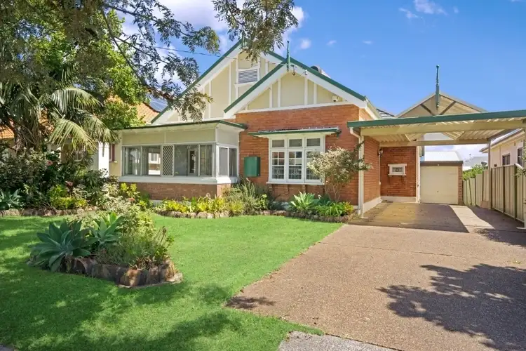11 Douglas Street, Stockton NSW 2295