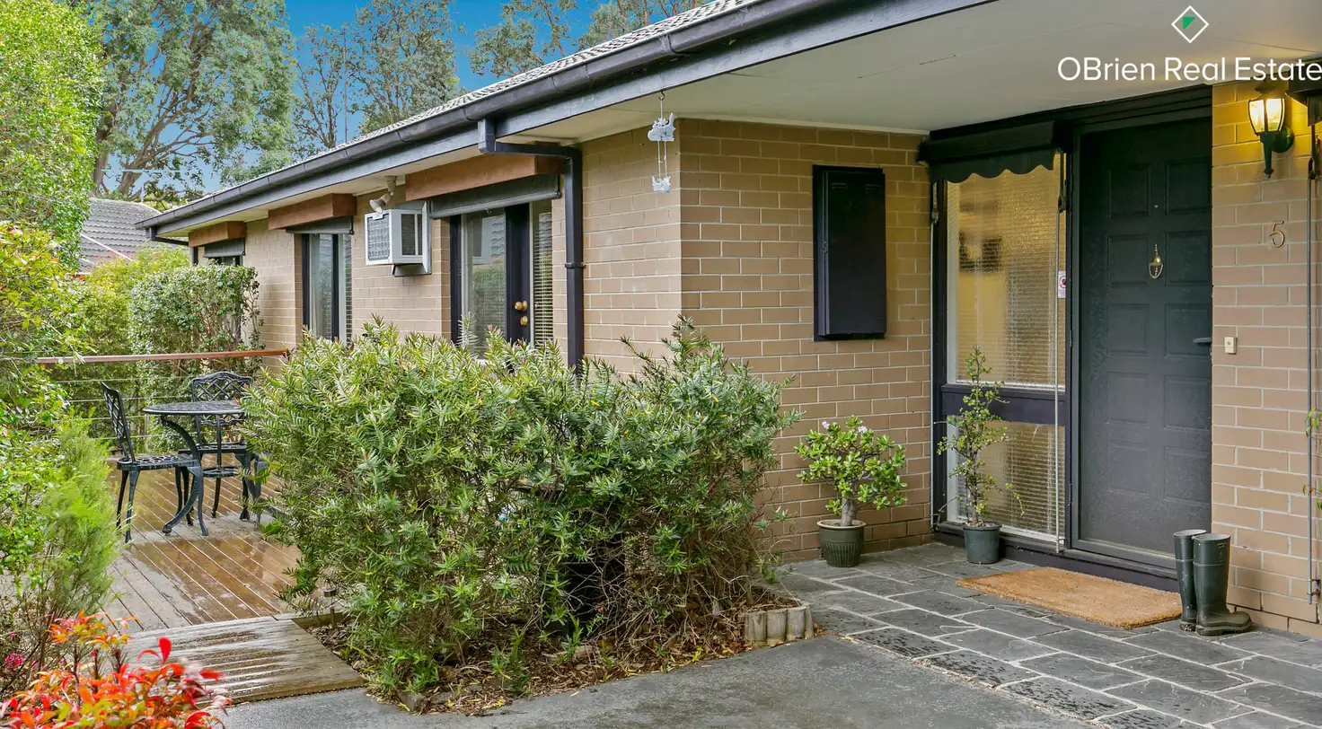 Main view of Homely house listing, 5 Miranda Place, Frankston VIC 3199