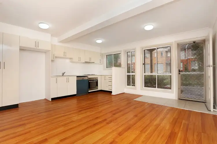 2/32 Chiswick Road, Greenacre NSW 2190