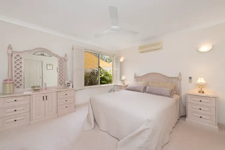 Sixth view of Homely house listing, 2 Tipuana Close, Carindale QLD 4152