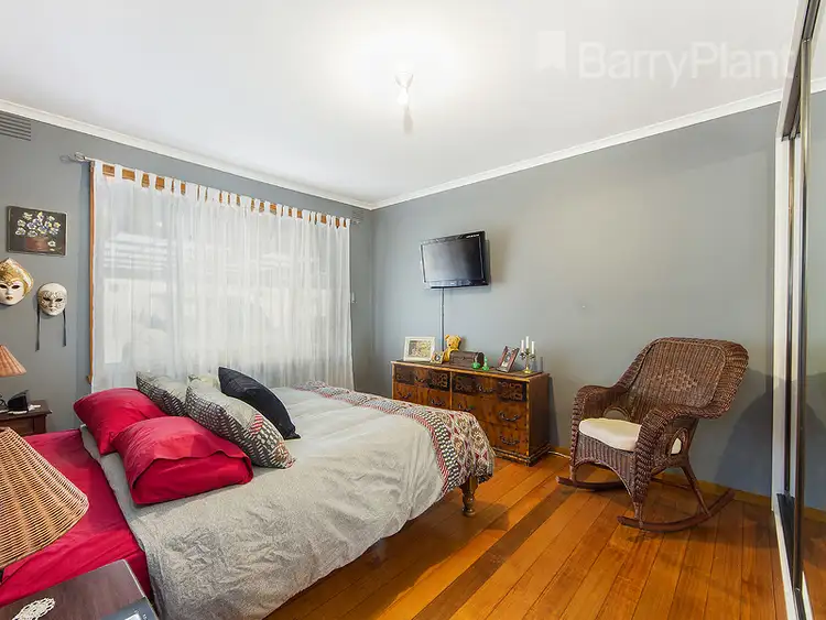 Sixth view of Homely house listing, 2 Ibsley Court, St Albans VIC 3021