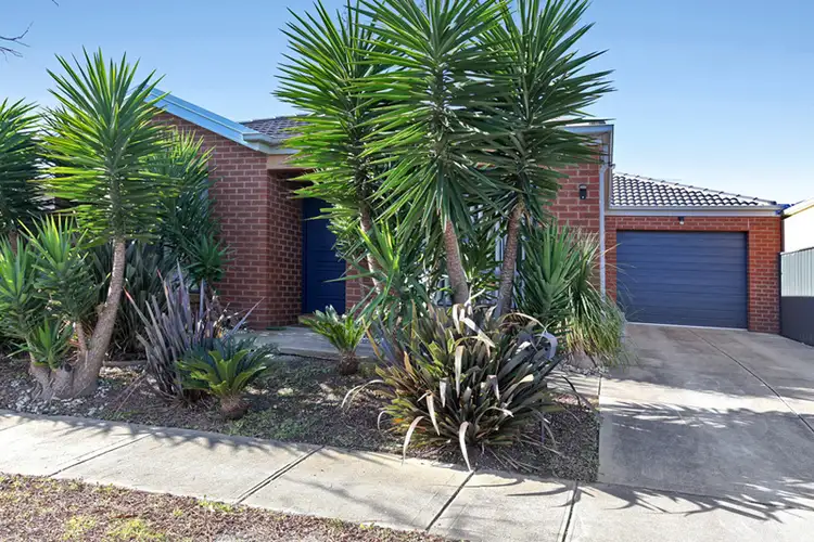 3 Dawson Crescent, Manor Lakes VIC 3024