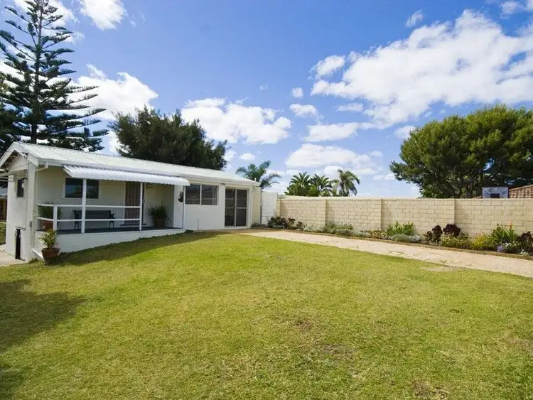 Sixth view of Homely house listing, 17 June Road, Safety Bay WA 6169