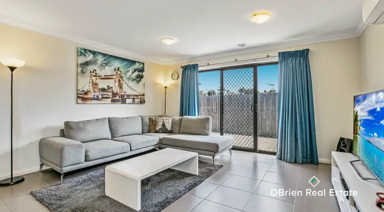 Second view of Homely house listing, 8 Albany Crescent, Pakenham VIC 3810