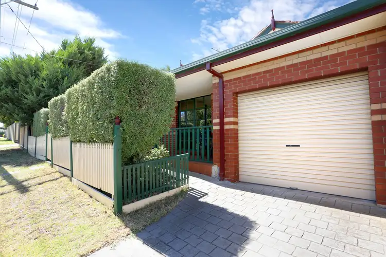 Second view of Homely unit listing, 6 The Avenue, Oak Park VIC 3046