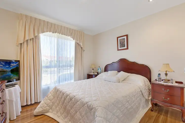 Sixth view of Homely unit listing, 1/19 Saratoga Crescent, Keilor Downs VIC 3038