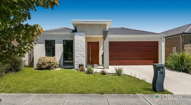 Second view of Homely house listing, 8 Wodalla Circuit, Sandhurst VIC 3977