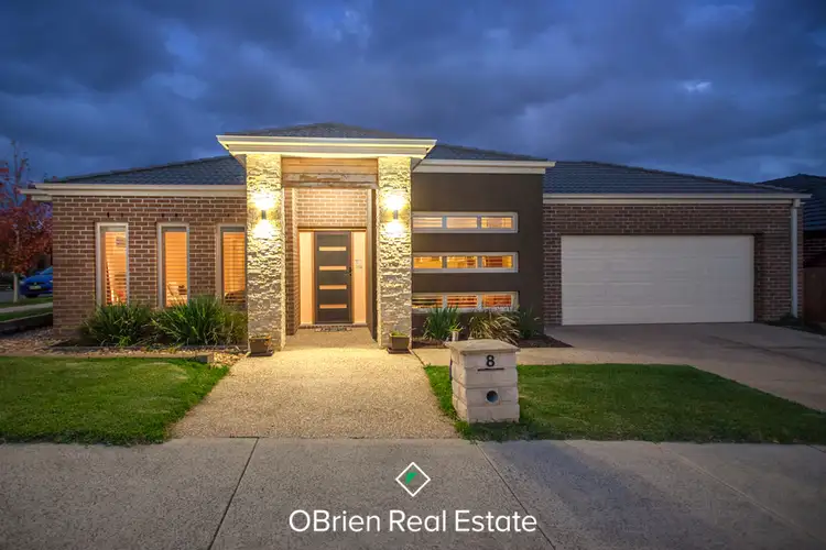 8 Still Water Way, Officer VIC 3809
