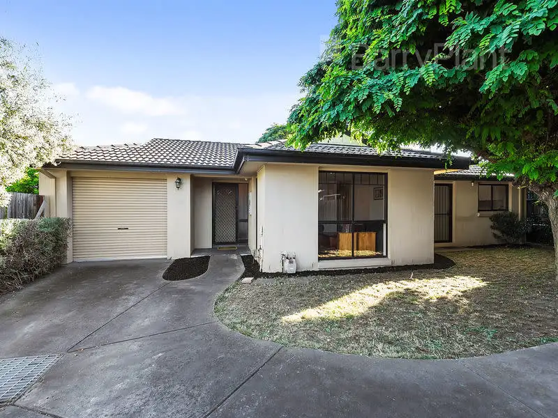 Main view of Homely unit listing, 2/450 Boronia Road, Wantirna South VIC 3152