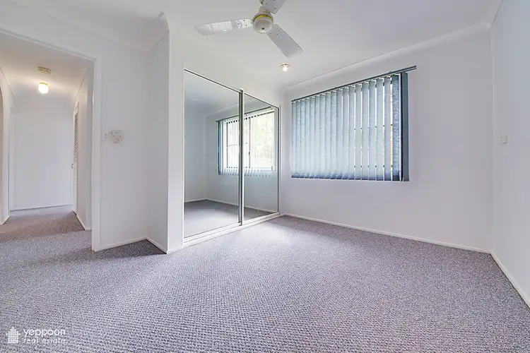 Sixth view of Homely house listing, 8 Lyndall Drive, Lammermoor QLD 4703