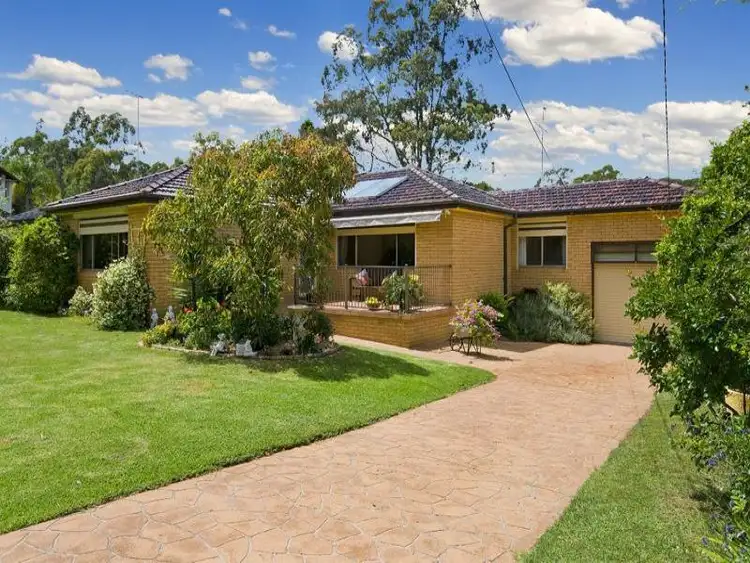 6 Hinkler Avenue, South Turramurra NSW 2074