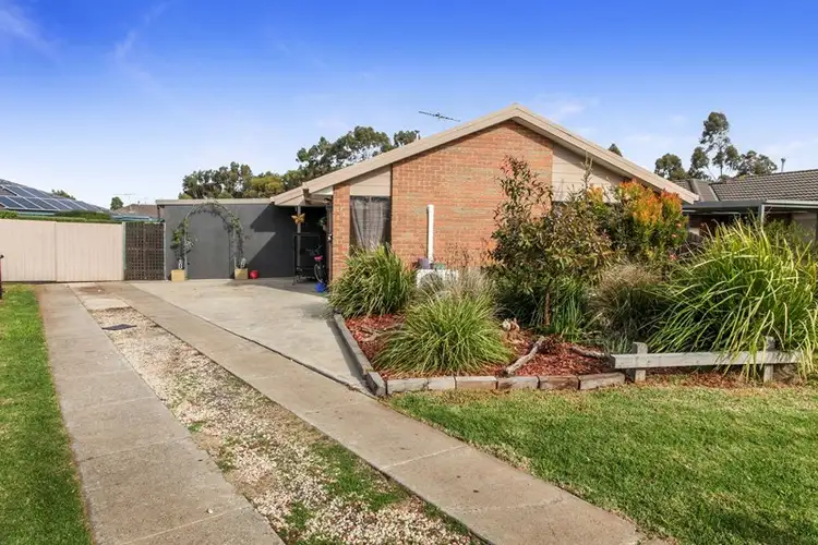 7 Nambet Place, Kurunjang VIC 3337