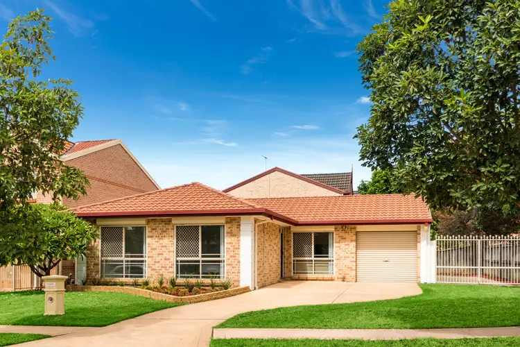 40 Ron Scott Circuit, Greenacre NSW 2190
