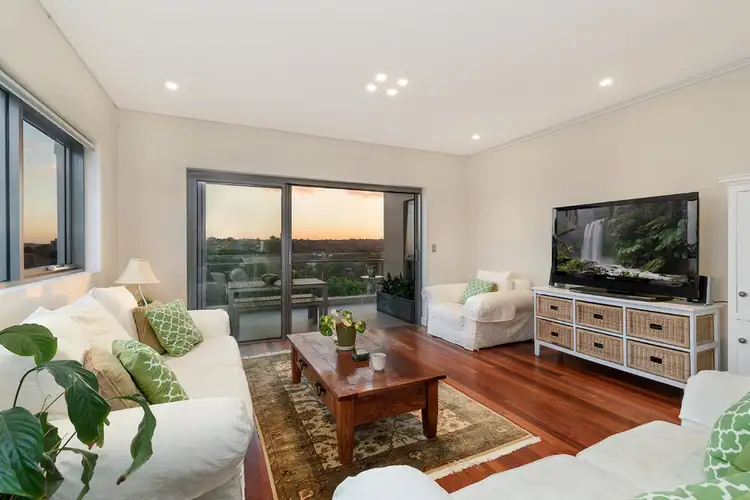 Second view of Homely apartment listing, 5/75 Queenscliff Road, Queenscliff NSW 2096