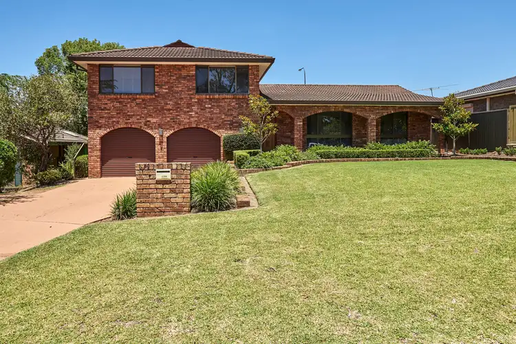15 Malinya Crescent, Moorebank NSW 2170