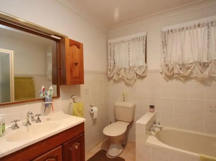 Sixth view of Homely house listing, 5 Major Drive, Goulburn NSW 2580