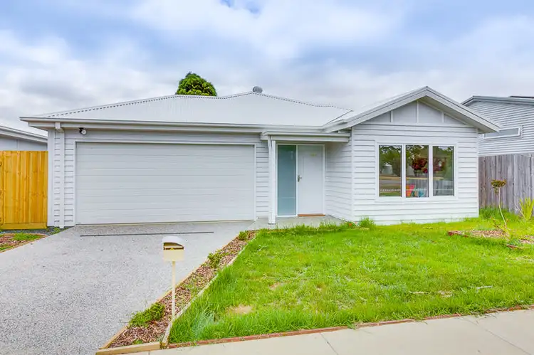 108 Steiglitz Street, Ballan VIC 3342