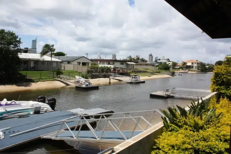 7 Monte Vista Court, Broadbeach Waters QLD 4218