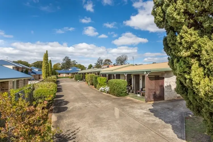 3/60 Gordon Avenue, Newtown QLD 4350