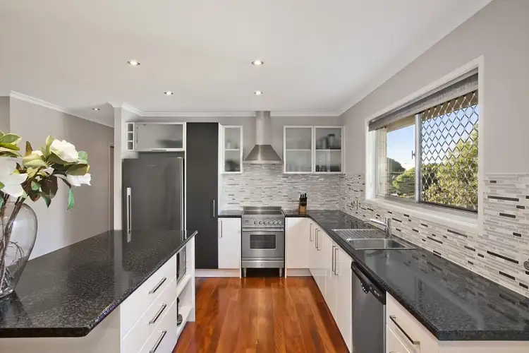 57 Pavo Street, Camp Hill QLD 4152