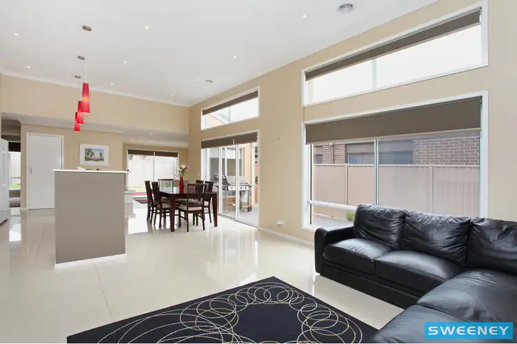 Second view of Homely house listing, 4 Rivoli Close, Plumpton VIC 3335