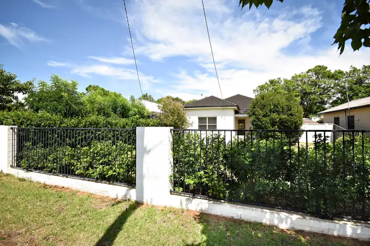 69 Jubilee Street, Dubbo NSW 2830