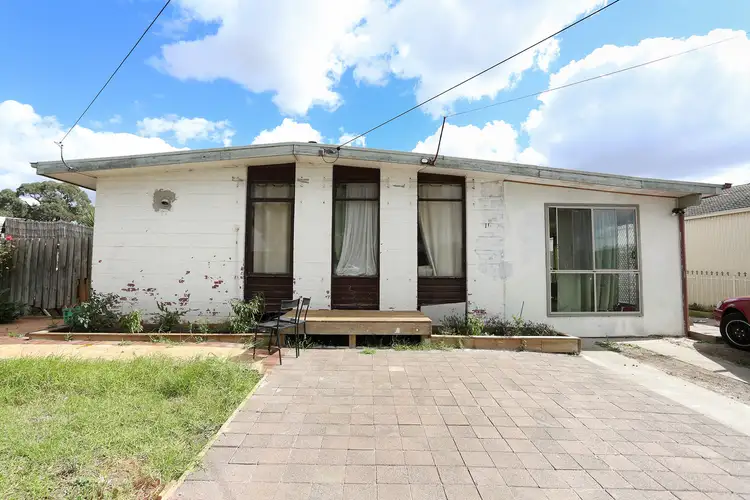 11 Hampden Street, Dallas VIC 3047