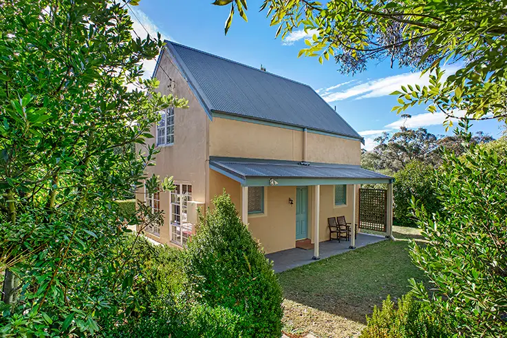 16 Vale Street, Leura NSW 2780