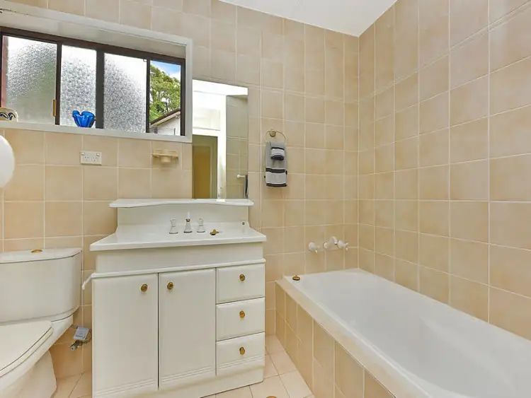 Seventh view of Homely house listing, 6 Aplin Close, St Ives NSW 2075