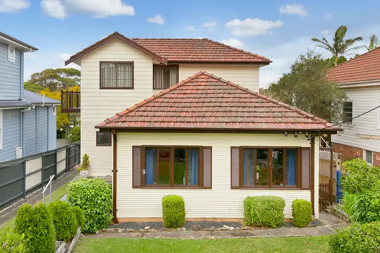 9 Laurie Road, Manly Vale NSW 2093