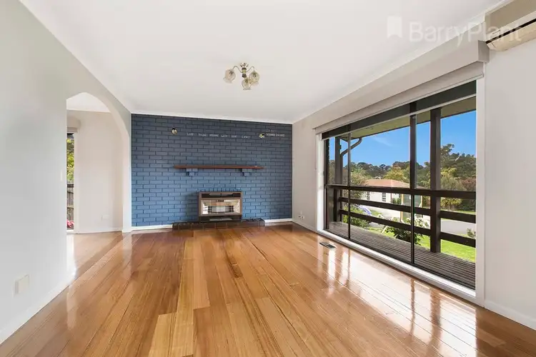 Second view of Homely house listing, 3 Robin Court, Pakenham VIC 3810
